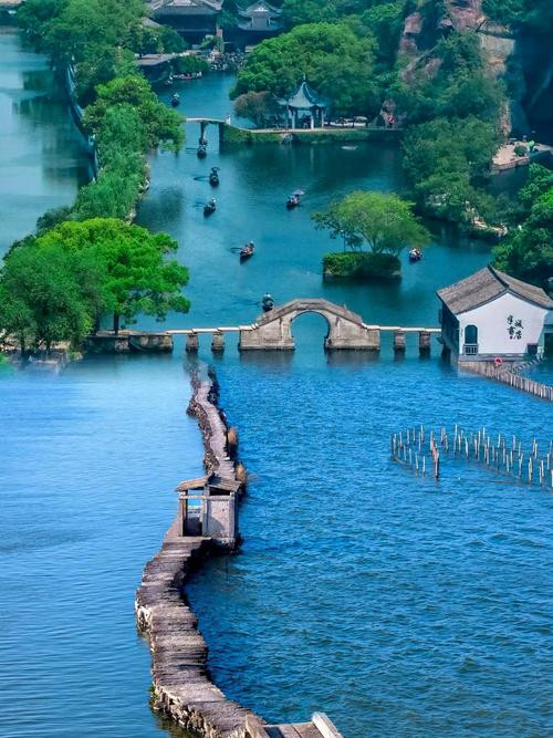 【绍兴房产新政：三孩及以上家庭最高补贴40万元不受户籍限制】浙商宏观评价绍兴：