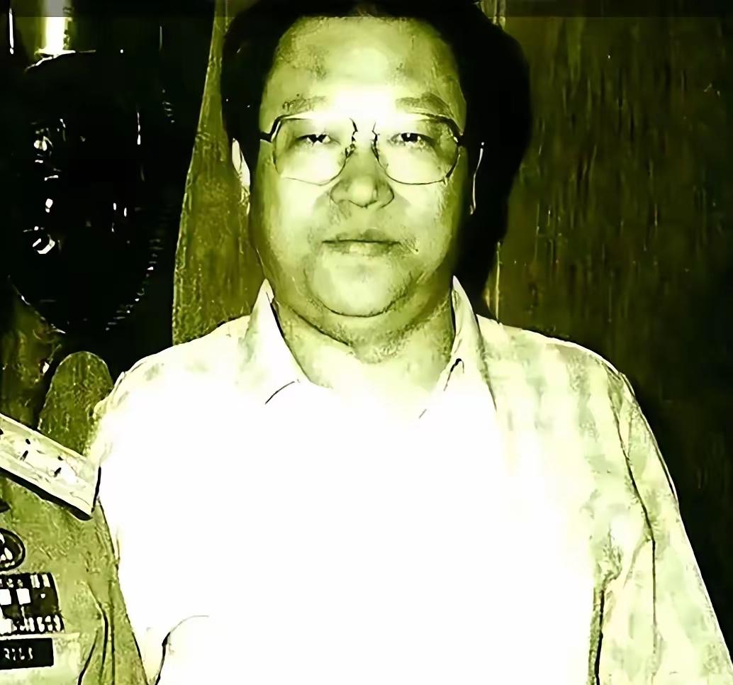 2015年10月2日，他在台湾监狱服完整整16年1天，假释出狱。一个月后，他从