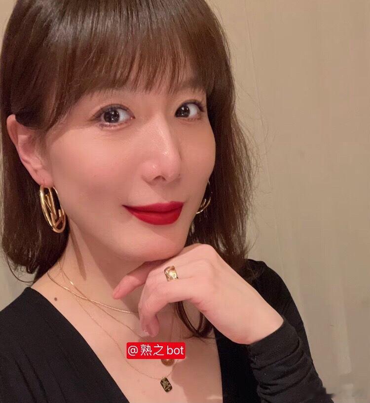 风韵迷人魅力阿姨​​​