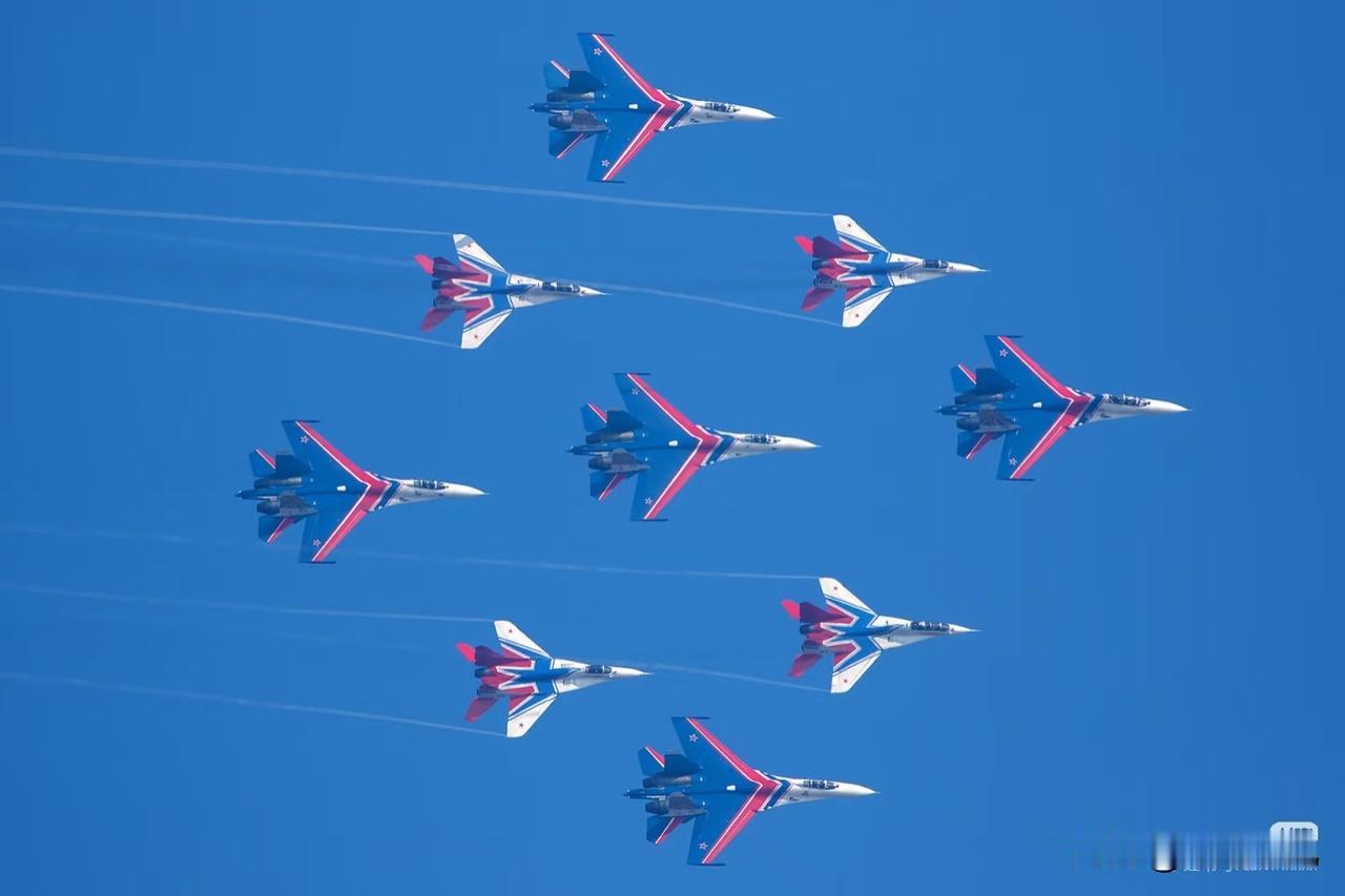 2025南昌飞行大会,又被苏35S“偷家”了,太帅了!不论哪个航展,有俄罗斯