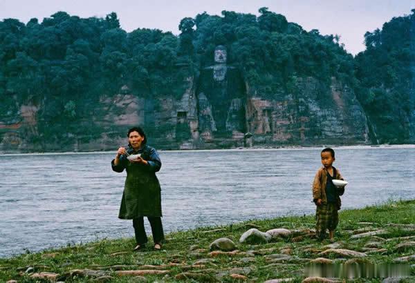 1980年的乐山大佛