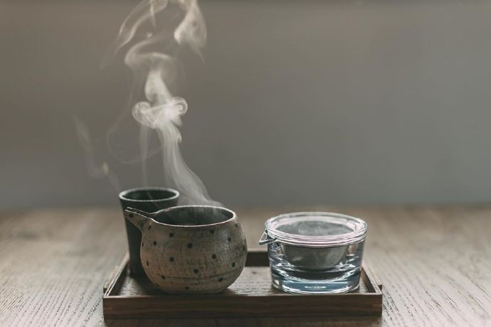 「句子控」有哪些真正写到你心里去了的句子？1.一个人想象自己不懂得的事情，很容易