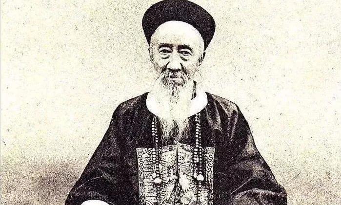 1909年，晚清重臣张之洞病重垂危时，给子孙留下遗嘱：“人总有一死，你们无须悲痛