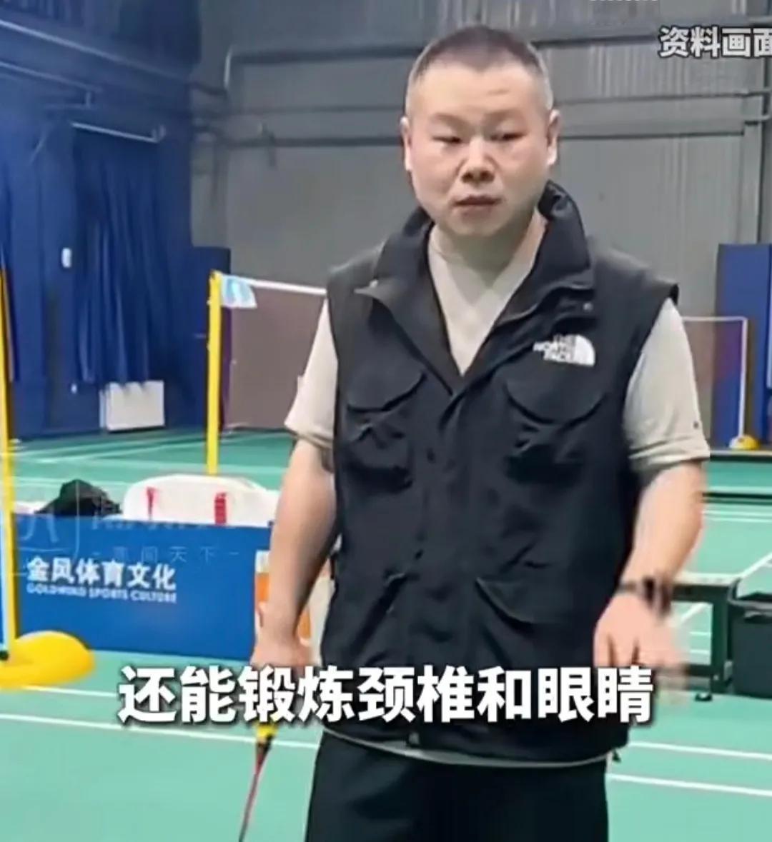 我朋友是健身教练，她跟我说了句大实话，像岳云鹏这样41岁了，一月多瘦了十几斤