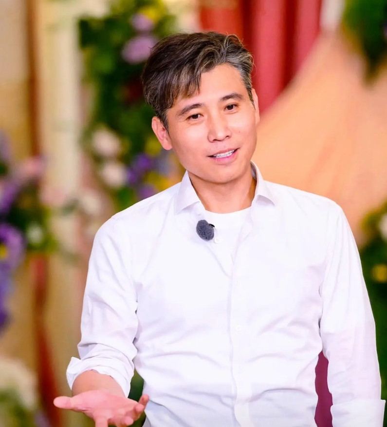 我发誓再也不追星了，全都是营造人设，李乃文的人设太能装，之前有多喜欢，现在就多失