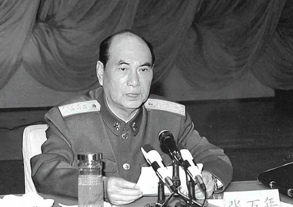 赴京谈话时，组织询问张万年赴济南任职还有什么个人需求，张万年说：希望将来退休能回