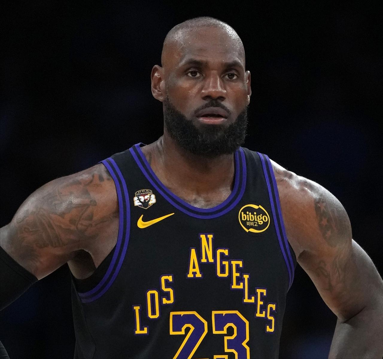 前辈认可！费舍尔盛赞詹姆斯：“詹姆斯是NBA历史上得分最多的球员。”“”