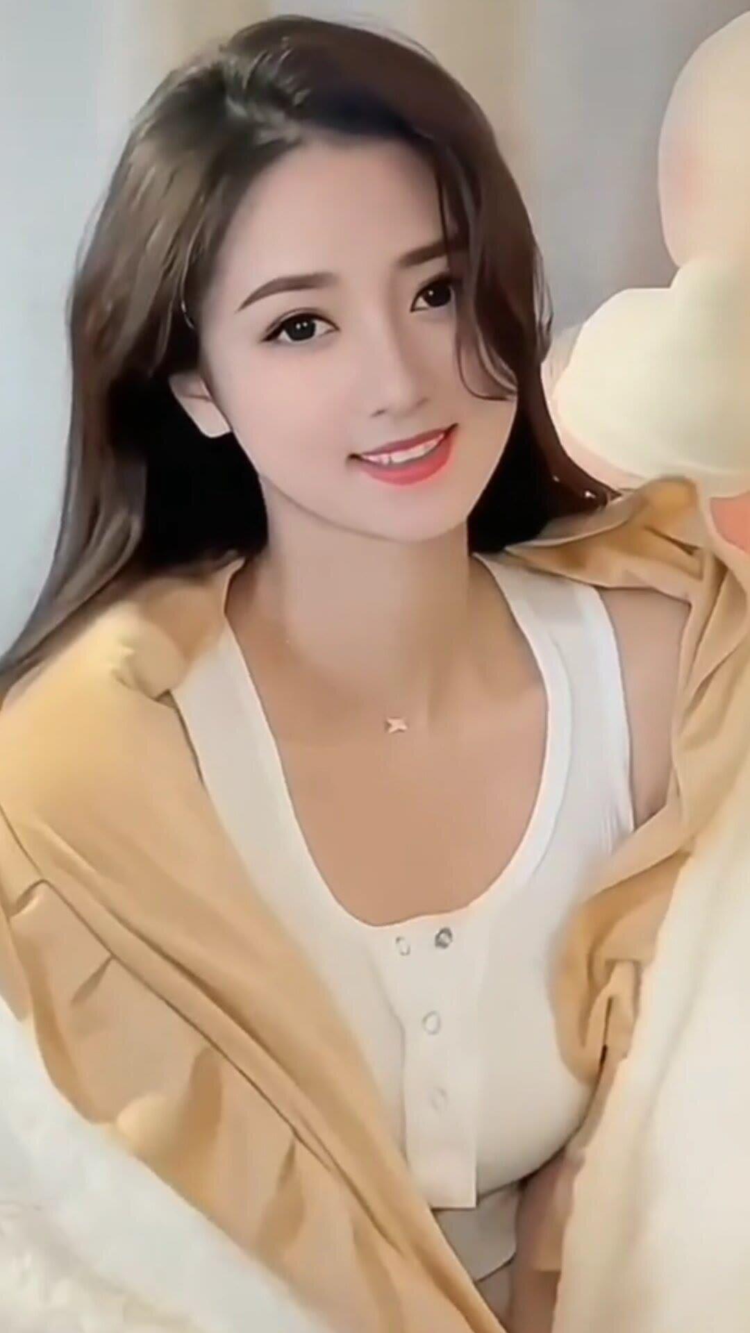 笑话：一男子48岁才结婚，媳妇45岁，婚后三个月，媳妇告诉他这个月沒来，男子一听