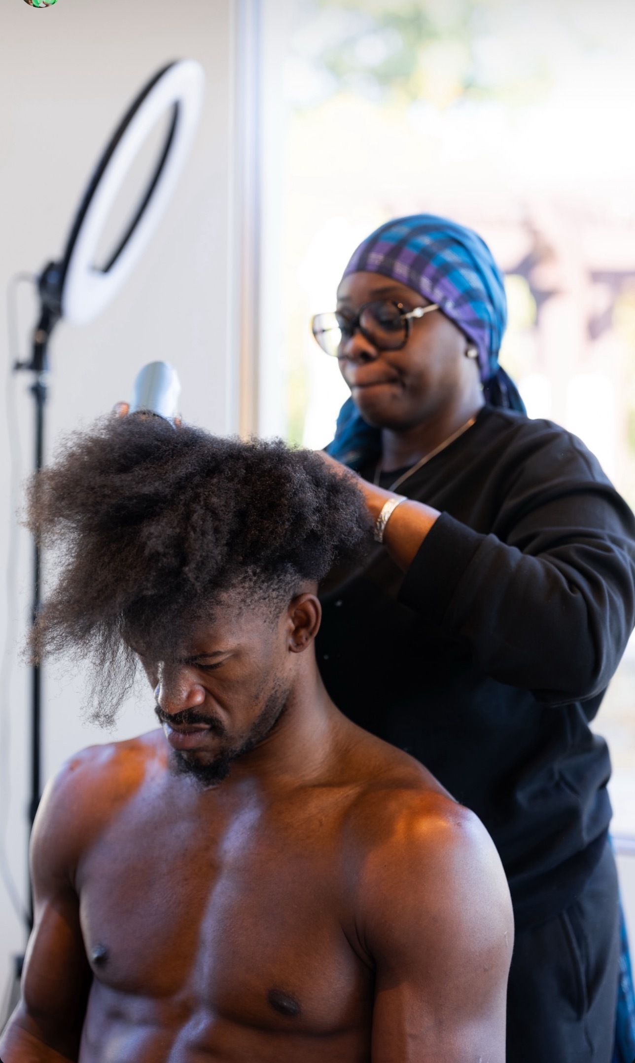 卧槽，今天巴特勒这个发型帅多了💇♂️