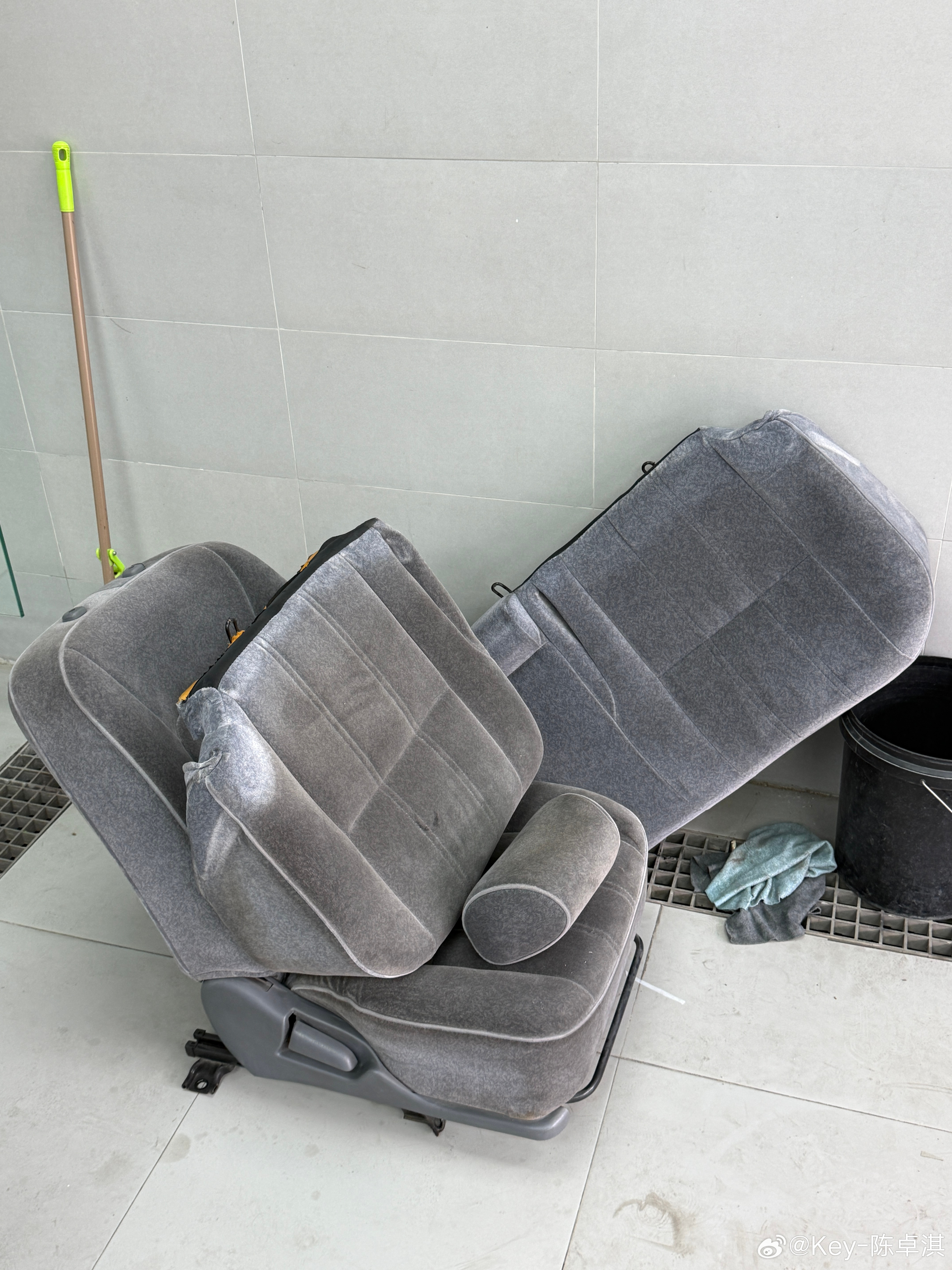 洗内饰，恢复本色