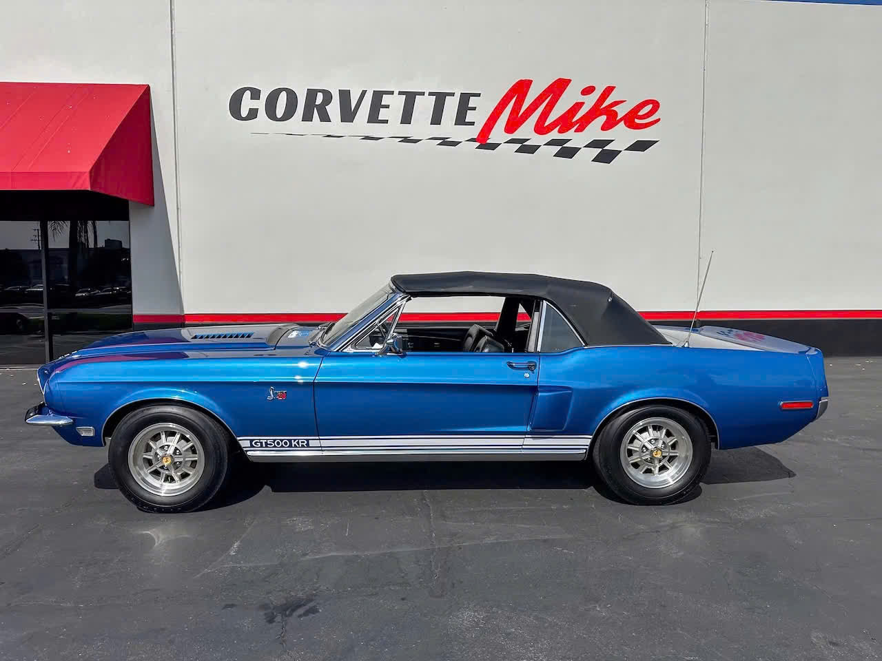 福特野马一台1968款福特谢尔比野马GT500KR敞篷版在Bringa