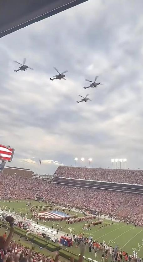 你敢信？奥运奖牌榜常年霸榜的美国，居然是世界体育大国里唯一没有体育部的国家！