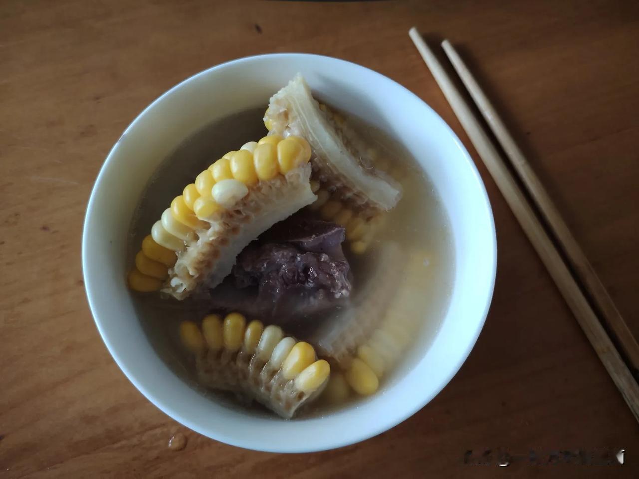 身边的同事大姐最近情绪低落，每天唉声叹气的，一问，原来是她老公三年前就发现了有糖