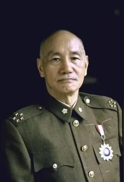 1938年韩复榘被特务处决后，老蒋严厉斥责戴笠：“韩复榘虽然有罪，但好歹也是个二