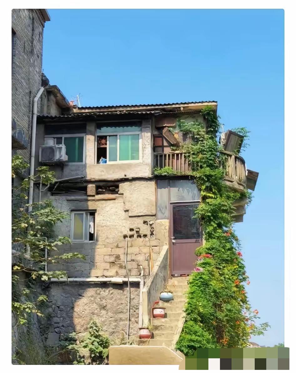 心梗，真的不挑人。我朋友家亲戚的大伯走得毫无征兆。那天他洗了个澡，出来就说了三