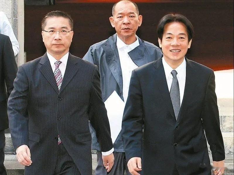 赖当局密集“挺日”故意跟大陆对着干，原因有三。第一点：赖台局知道自己时日无多