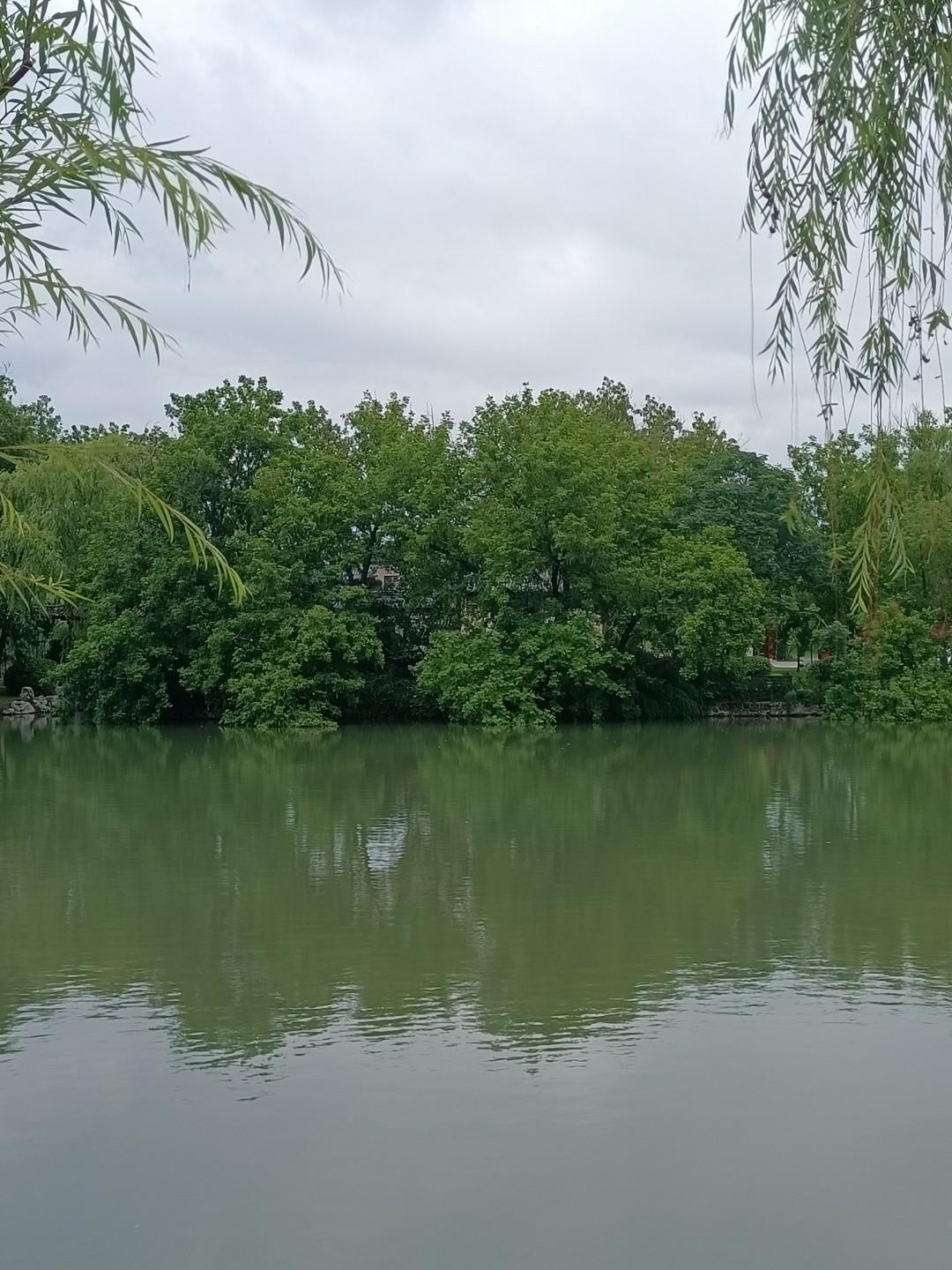 妒贤疾能闯下杀身之祸晋献公重耳流亡外国时，受到曹共公的羞辱，他气的连饭都没