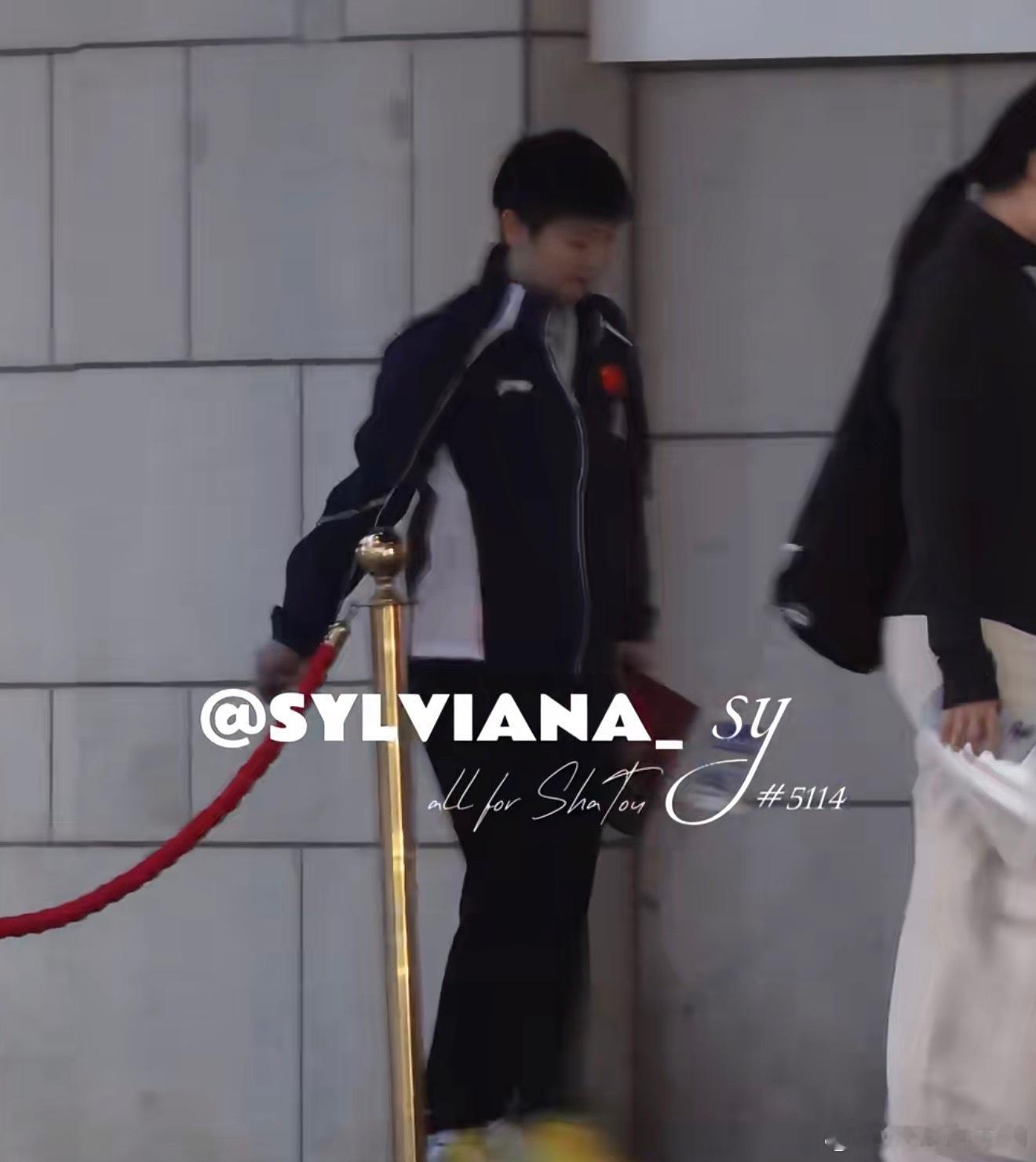 莎莎也穿新队服啦～