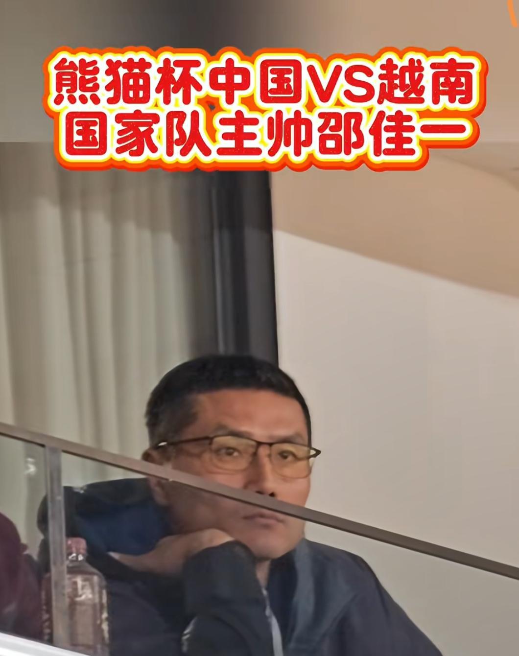 看完3场熊猫杯比赛，邵佳一对4位球员印象深刻，对1人很失望！拜合拉木王博豪