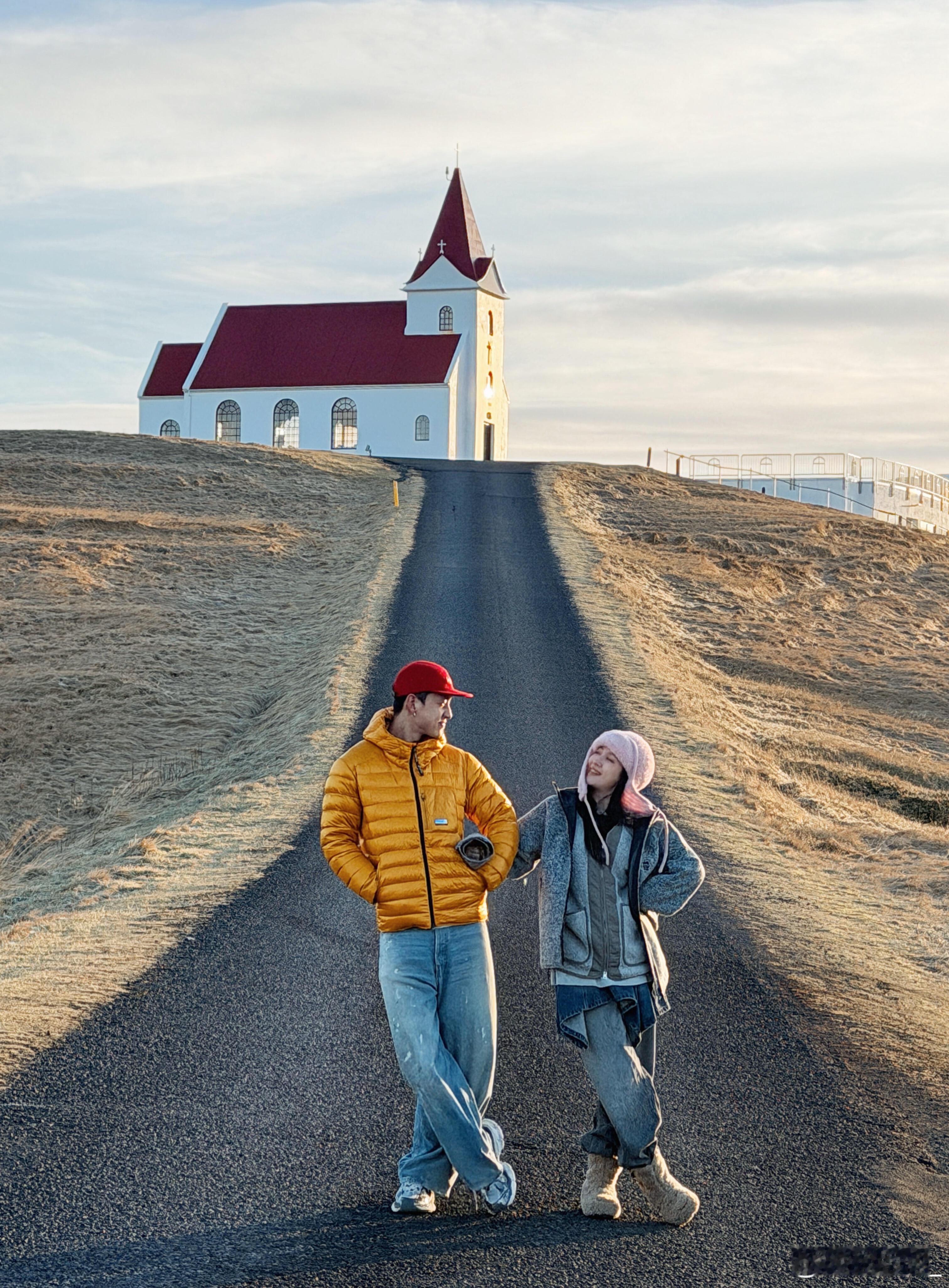 李嘉格我忍不住就想晒晒吧晒吧，趁青春正好，趁风韵犹存，谁能是谁最终的结局？爱在
