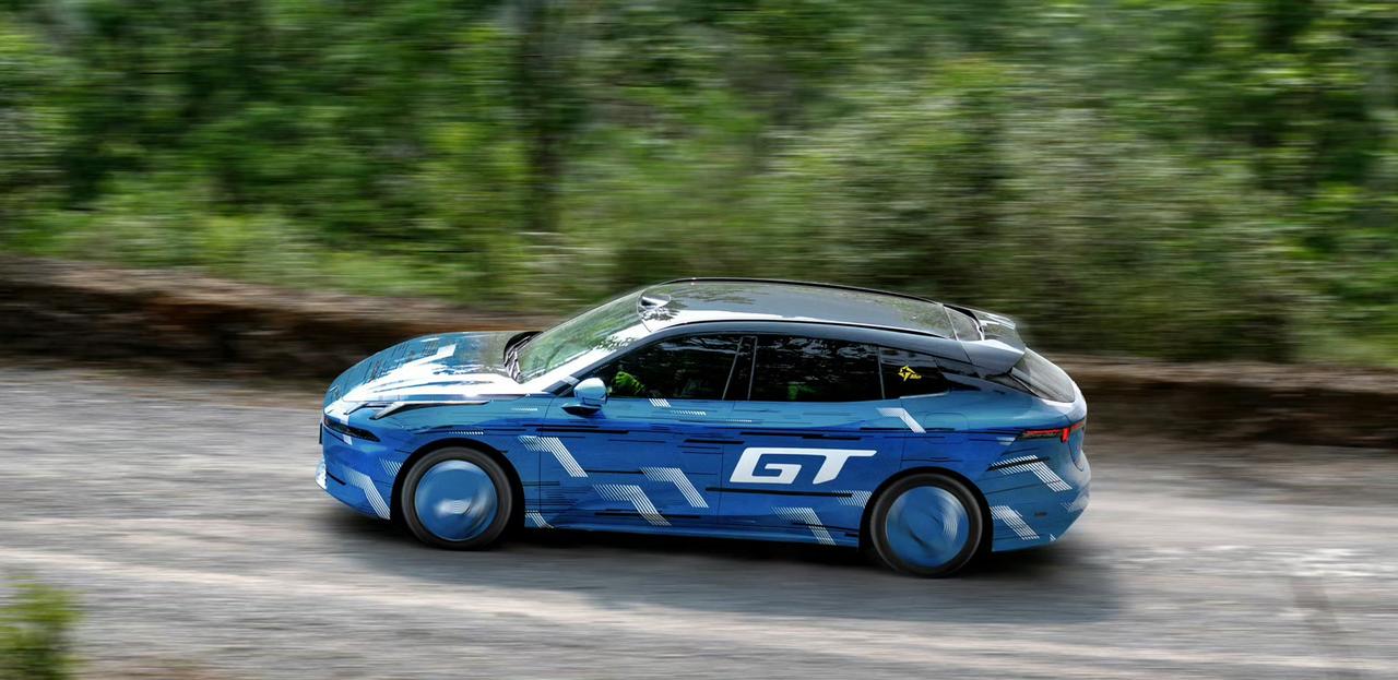 领克07GT最新官方谍照，这外观气场是你心中的Dreamcar吗？领克07GT
