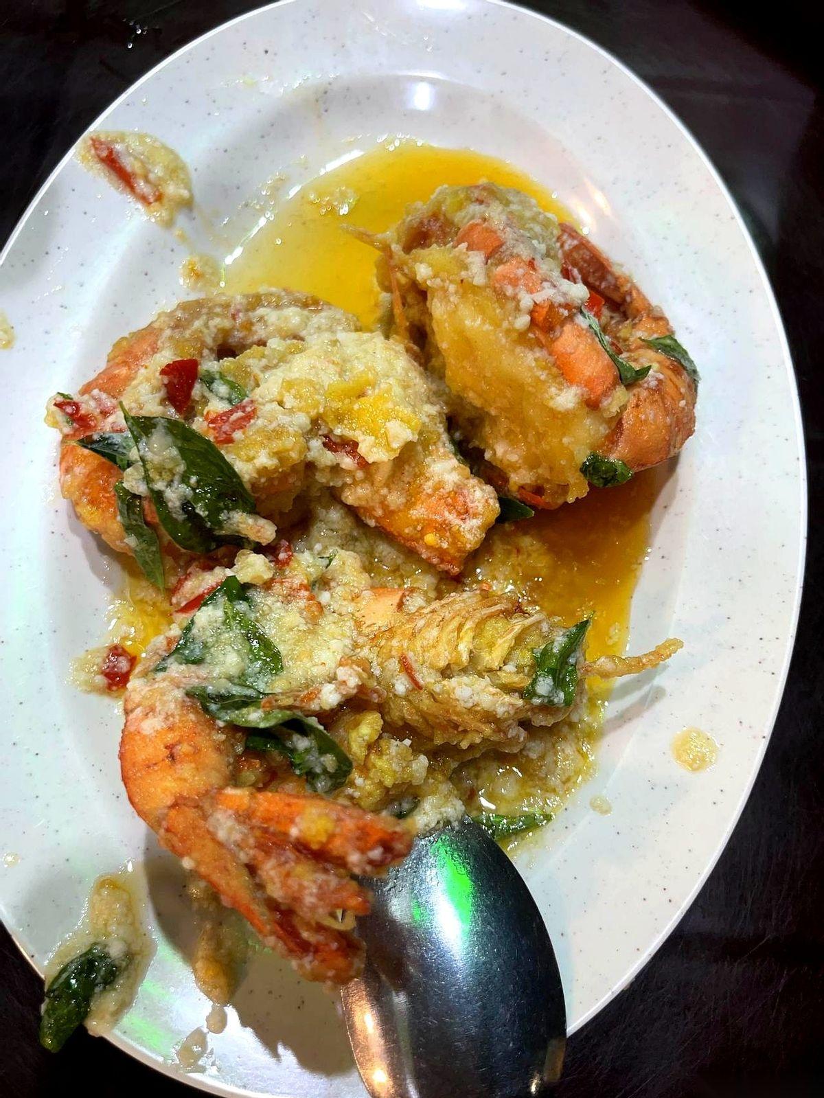 今天又干进去7000多。说真的，一点感觉都没有，就是个数字。习惯了。反倒是中