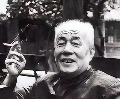 1947年，地下党员王冶秋走进院子，看到满院子的军统特务，就知道自己的身份暴露了