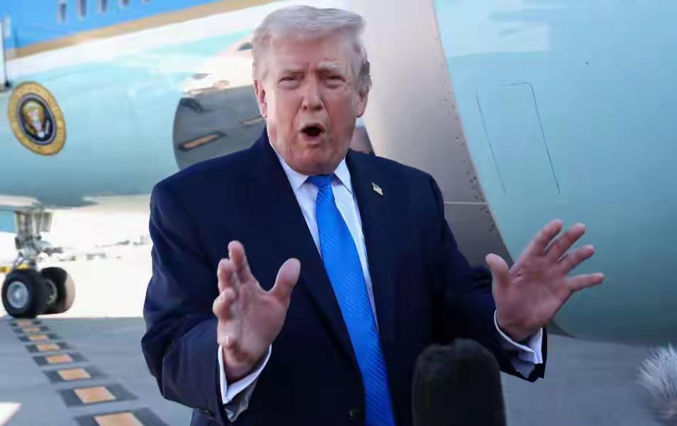 美:老三在家吗印:咋的啦你要给我们投资吗美:投什么资啊我找你谈点