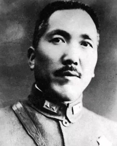 1937年，郝梦龄将军赶到南怀化高地时，士兵们正用刺刀、枪托、拳头和日军肉搏战。