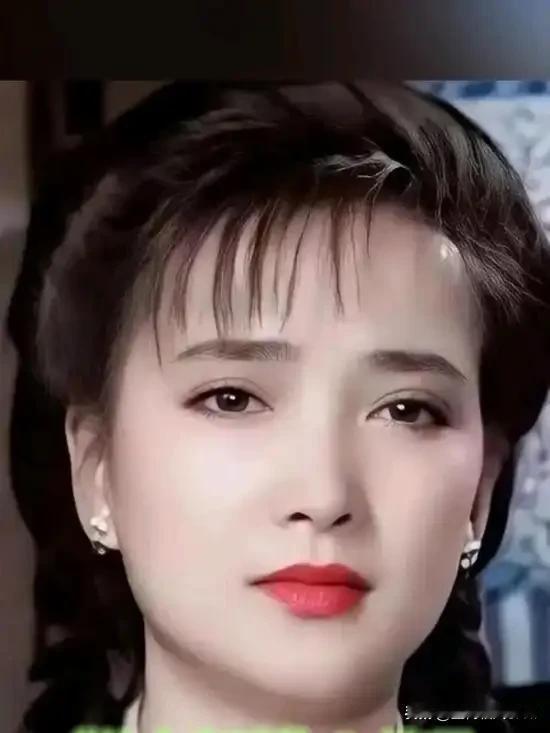 “仙女归班”！演员何晴去世，享年61岁12月14日，江苏《扬子晚报》官方账号发布