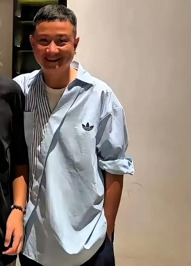 文章这张近照一出来，估计马伊琍又得陷入那种说不出的拧巴情绪里！才41岁的人，身上