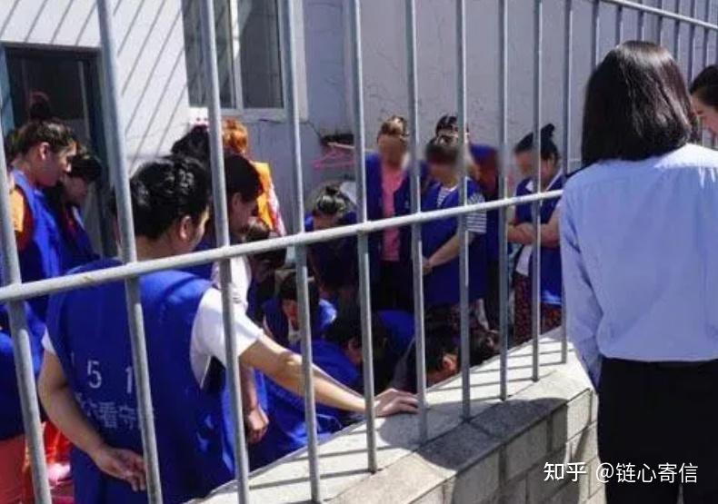 我之前认识个人，年轻时候打架把人打残了，进去关了几年。他说里面有个强奸自己女儿的