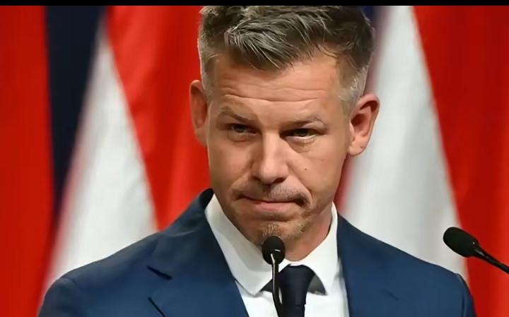 关于匈牙利政坛变天和新总理毛焦尔上任的新闻引发了不少关注。以下将综合各方消息，就