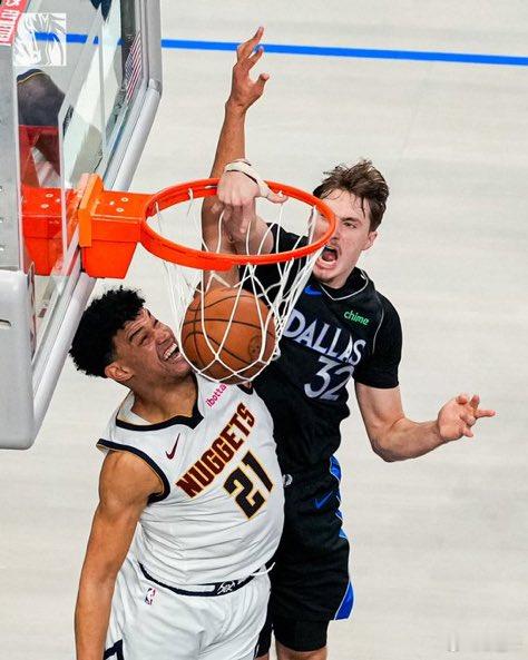 18岁的弗拉格没三分，19岁的弗拉格刷刷进。19岁的第二场比赛，弗拉格在掘金头上