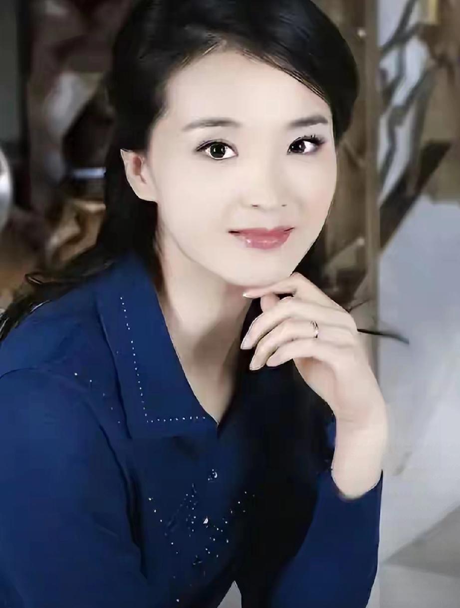世事难料！王艳豪门梦破碎，落魄之际继子成最大依靠昔日凭晴格格爆红的