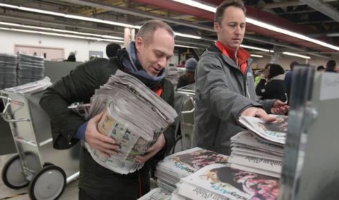 有近150年历史的老牌媒体《华盛顿邮报》实施大裁员，约300名记者编辑受影响。这