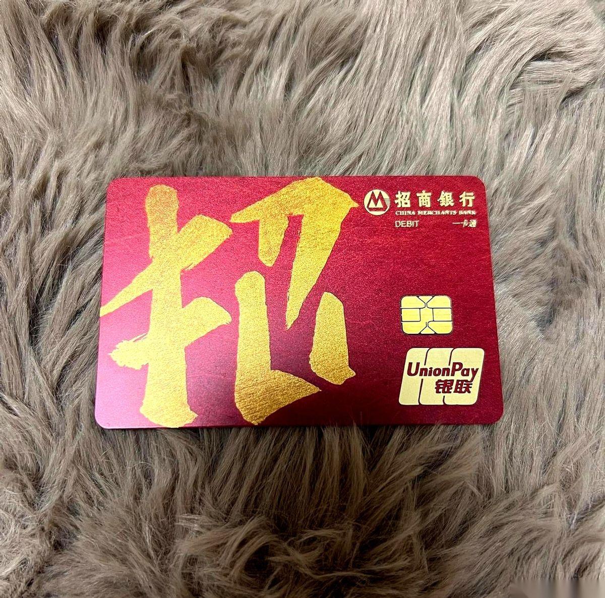 哥们儿，你这公司，绝了！刚听你一说，我这茶差点没喷出来。公司要求员工月底必须办招