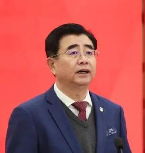 国足惨败日本，最佩服宋主席！从小组赛到决赛前，国足被捧上天，宋主席全程沉默，未发