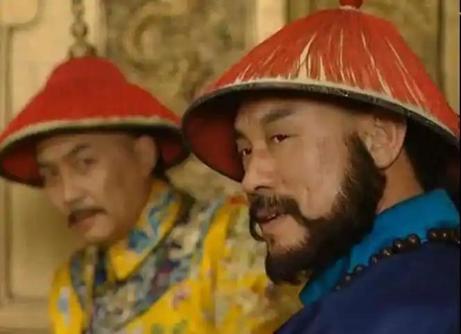雍正三年，抚远大将军年羹尧忽然觉察到皇帝要对他动手，连忙将小儿子送到老师王先生家