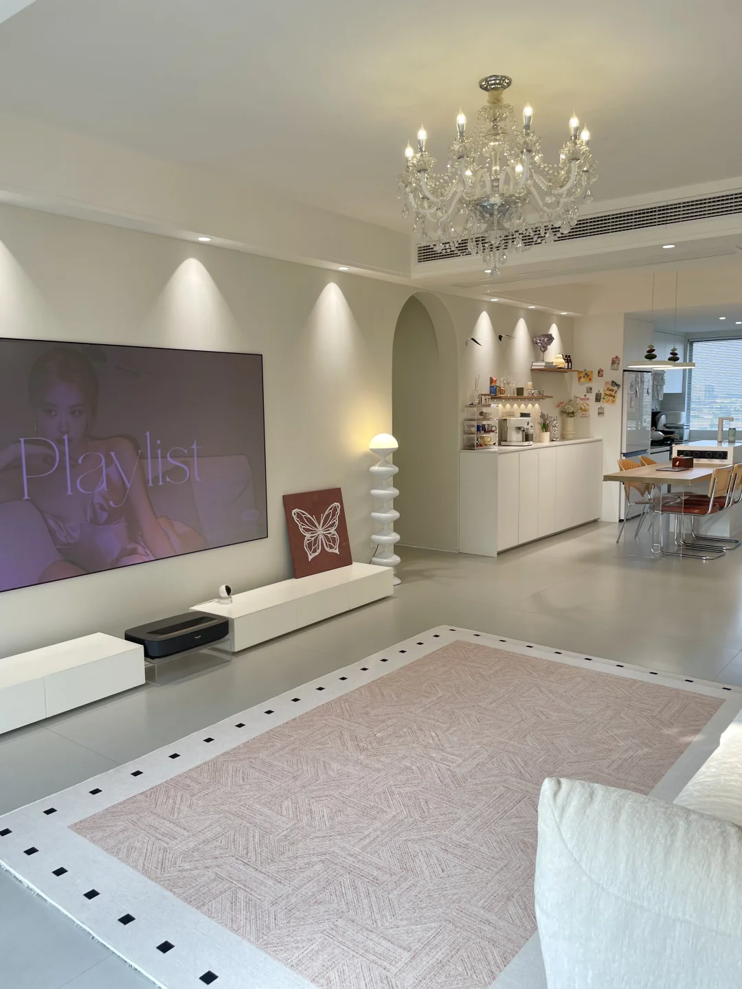 15w装奶油风｜4.5m客厅这样装超显大！