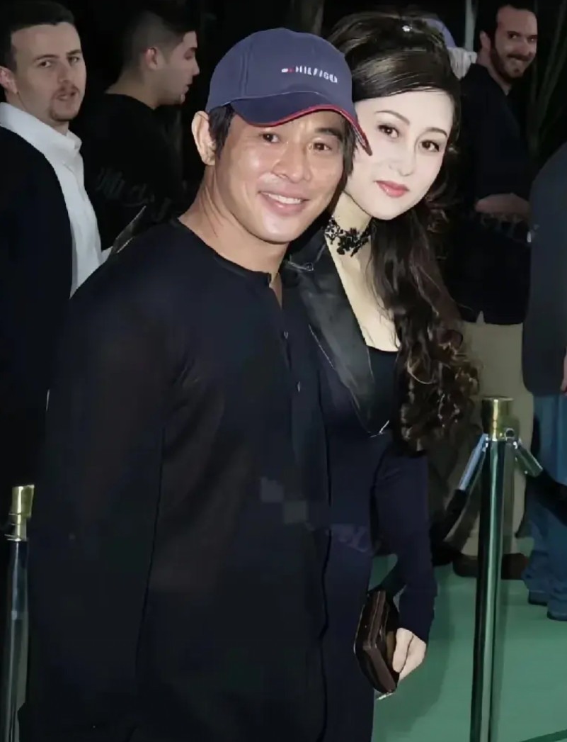 李连杰和利智的婚姻，也告诉全天下夫妻一个道理。爱一个人才会付出，利智美不美不