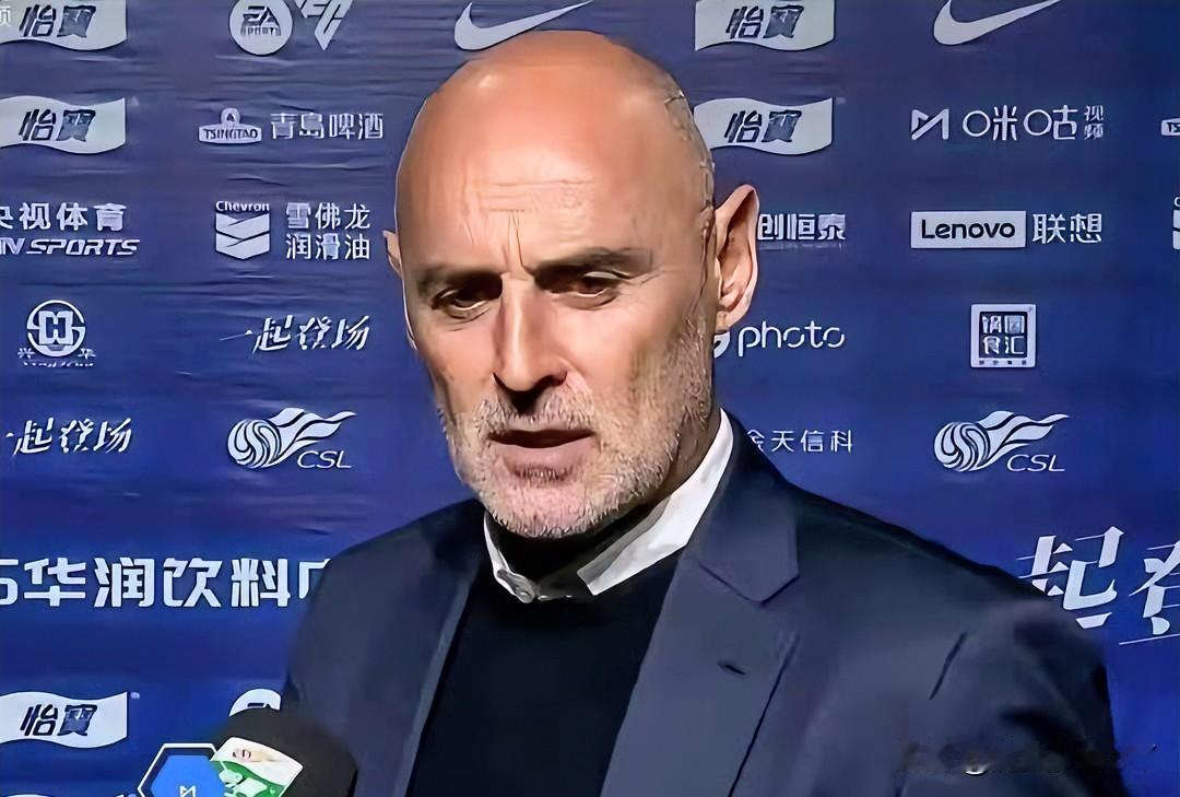 我有一种预感就是海港中超夺冠后的首要目标不是在亚冠证明自己，而是尽快续约穆