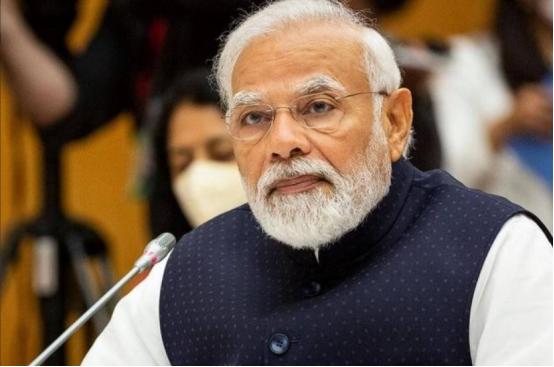 1981年两国GDP差不多，印度1930亿美元，中国1950亿美元，到了1982