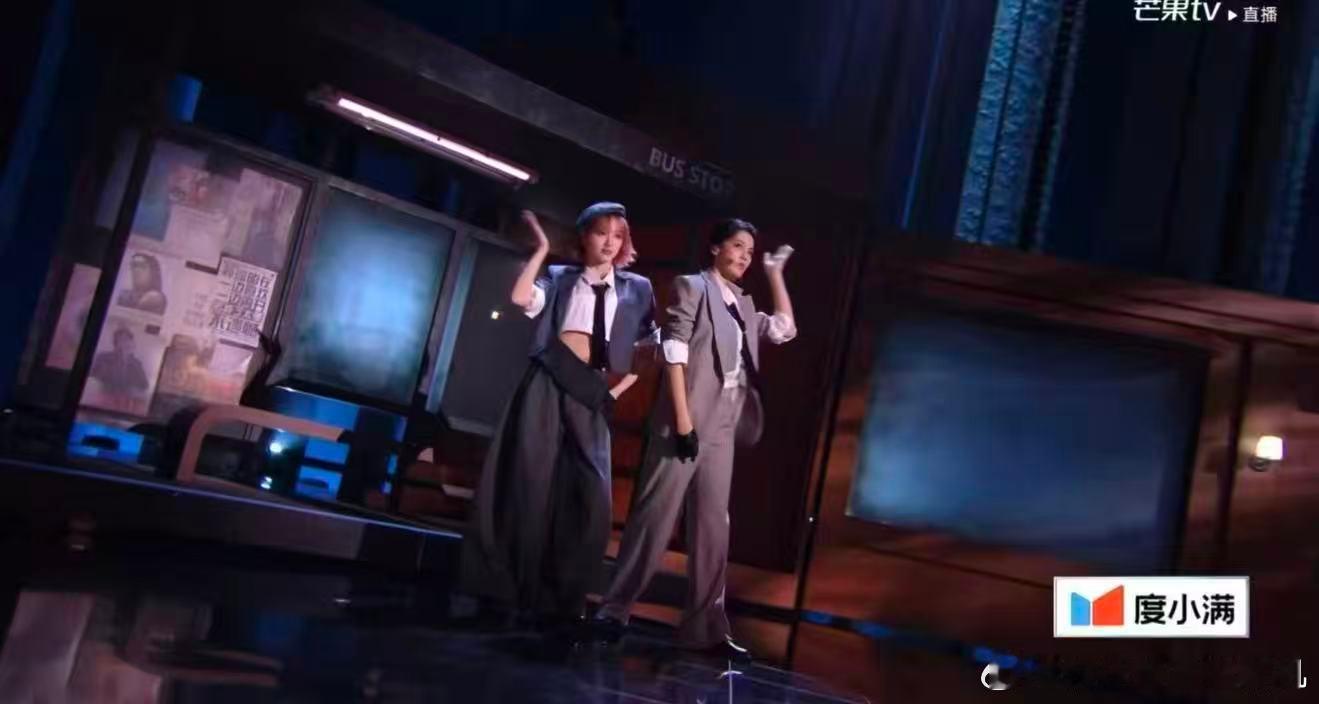 黄灿灿质疑它接受它成为它以前看选秀，黄灿灿心想：哭什么哭，又不是见不到。现在她