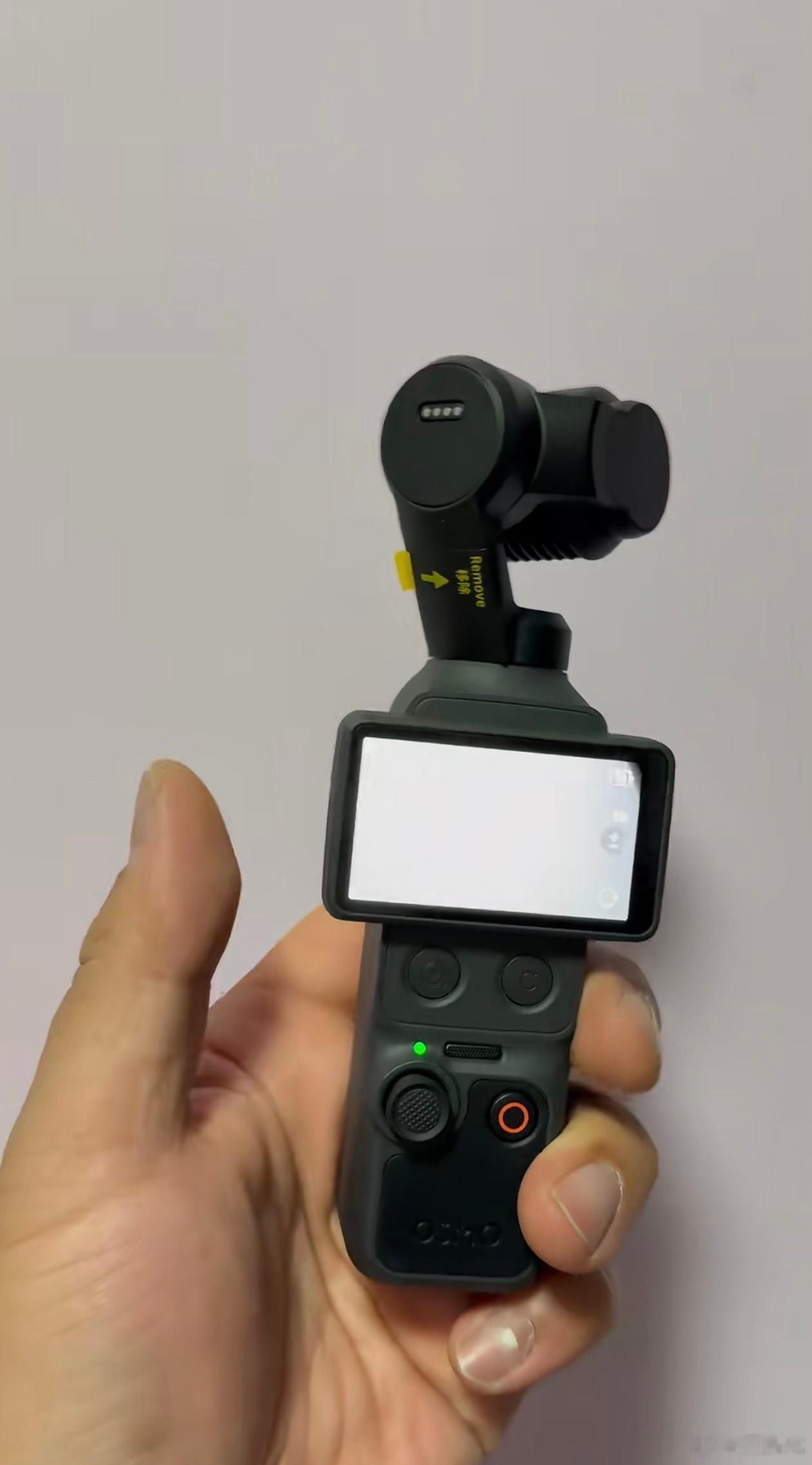 有人直接把Pocket4提前开箱了，感觉憋了3年和3代区别不大，多两个实体按钮变