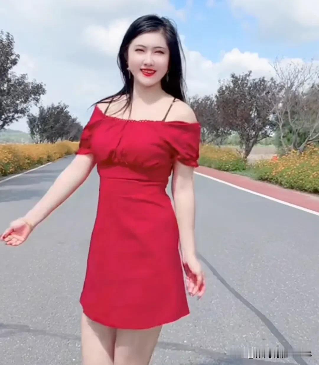 情人之间的爱意，只有两次一次是相遇时，一次是相处里两个人相遇时的心动，是命