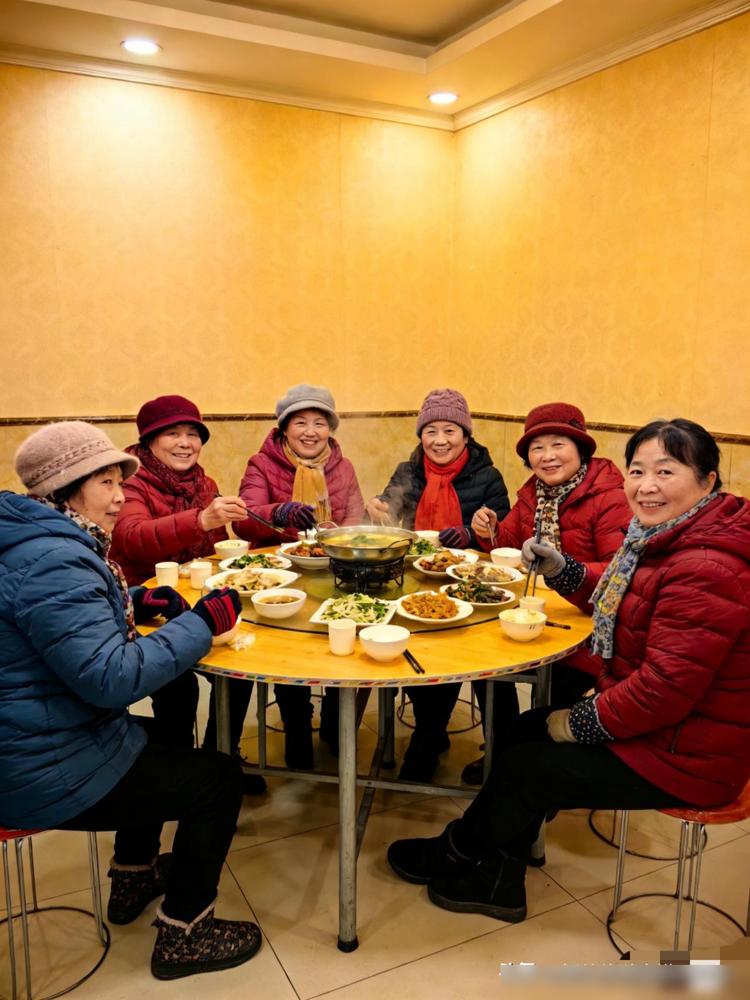 属龙的哥们姐们，2026年你要是还敢整一身大红招摇撞骗，那是真嫌日子过得太消停，