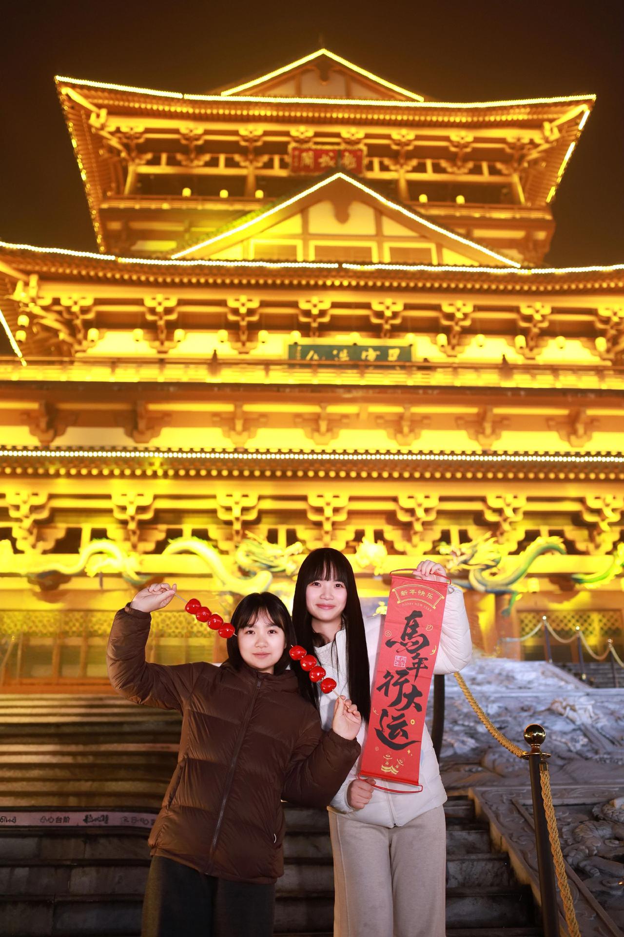 偶遇古镇，打卡一张旅游拍照姿势摄影爱好者跟我打卡最红地标闺蜜