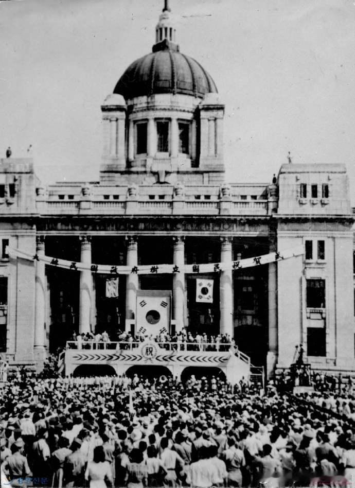 1948年8月15日汉城的韩国建国庆典历史影像