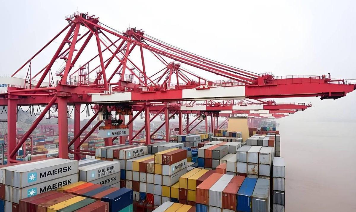 老挝面对40%的关税，不吭声，不着急，为什么？2025年8月1日，特朗普签署的